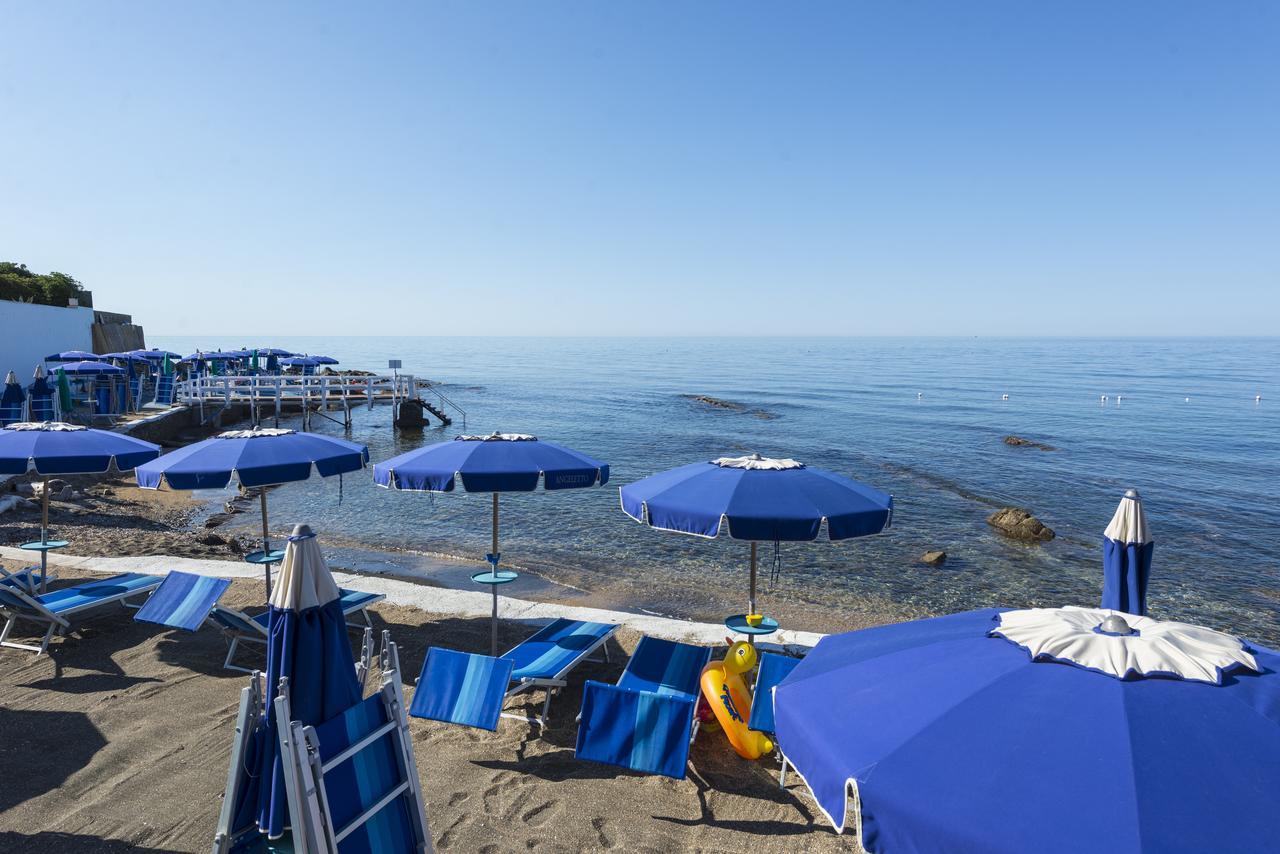 Bed and Breakfast Villino Emanuele Санта-Маринелла Экстерьер фото